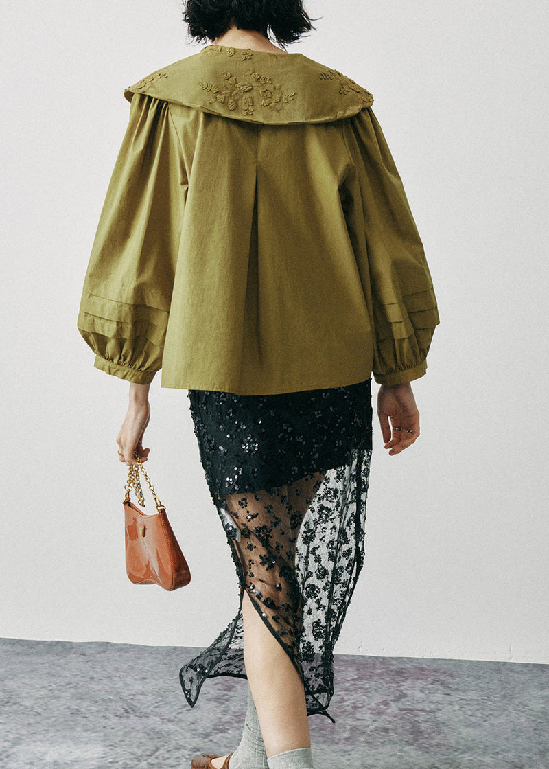Well Tailored Shirt with a Graceful Silhouette