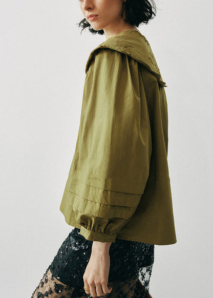 Well Tailored Shirt with a Graceful Silhouette
