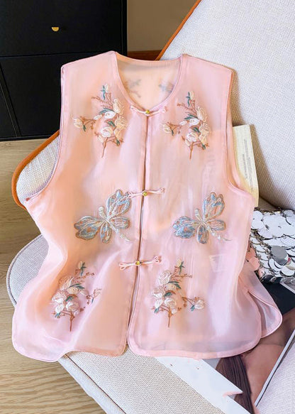 Beautifully Finished Coat in a Timeless Design