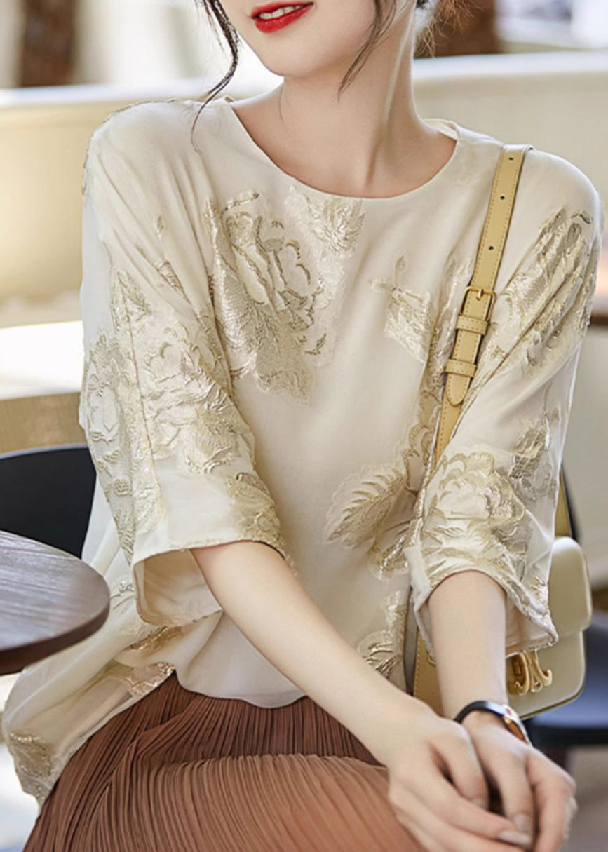 Effortlessly Elegant Shirt with a Timeless Design