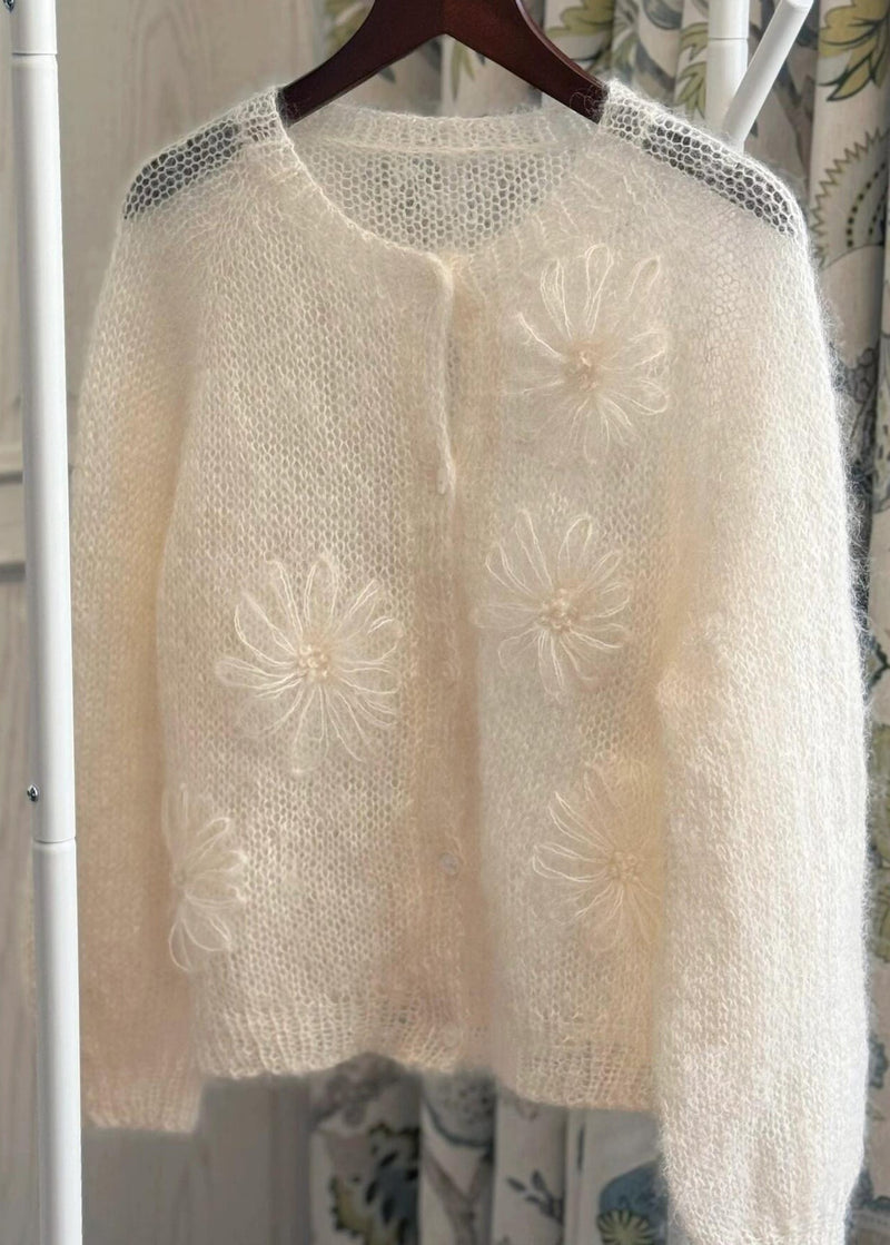 Gracefully Styled Cardigan for Any Occasion