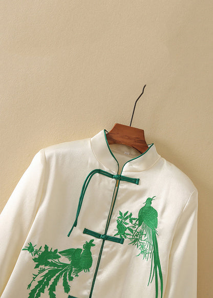 Classic Vintage & Enduringly Stylish Coat