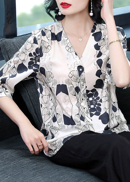 Classic Vintage Top with a Flattering Fit