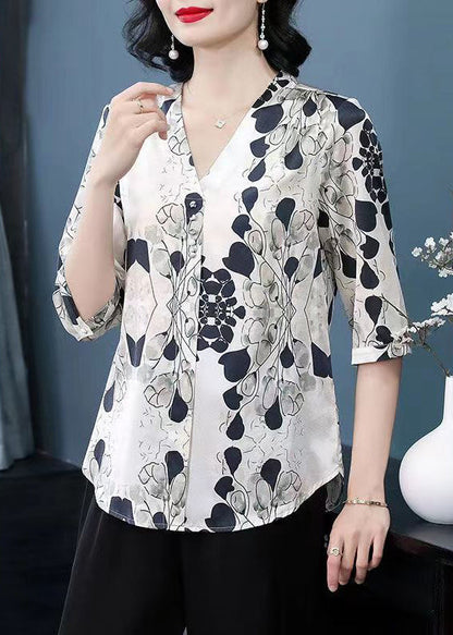 Classic Vintage Top with a Flattering Fit