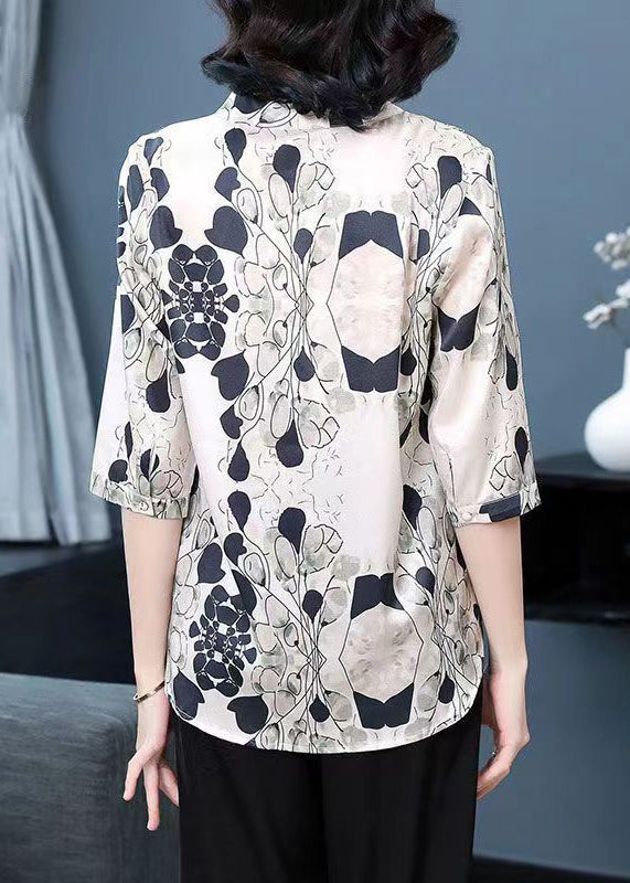 Classic Vintage Top with a Flattering Fit