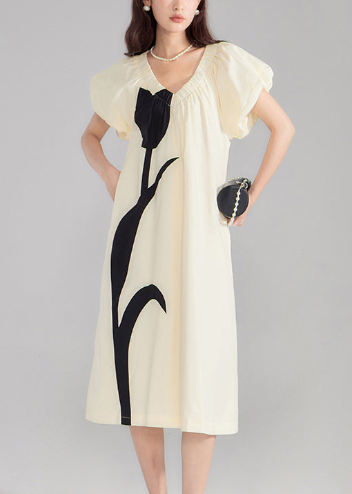 Well Tailored Dress with a Graceful Silhouette