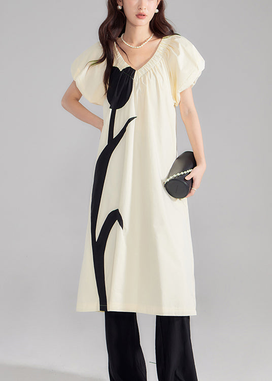 Well Tailored Dress with a Graceful Silhouette