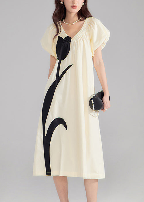 Well Tailored Dress with a Graceful Silhouette
