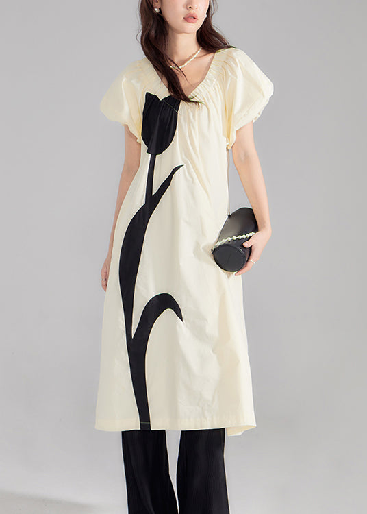 Well Tailored Dress with a Graceful Silhouette