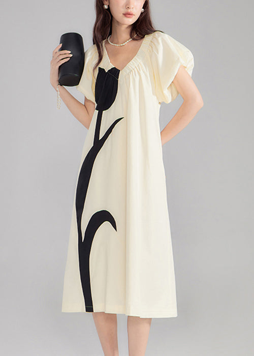 Well Tailored Dress with a Graceful Silhouette