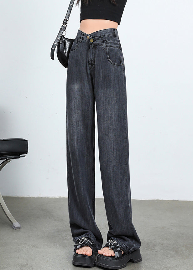 Well Tailored Pants with a Graceful Silhouette