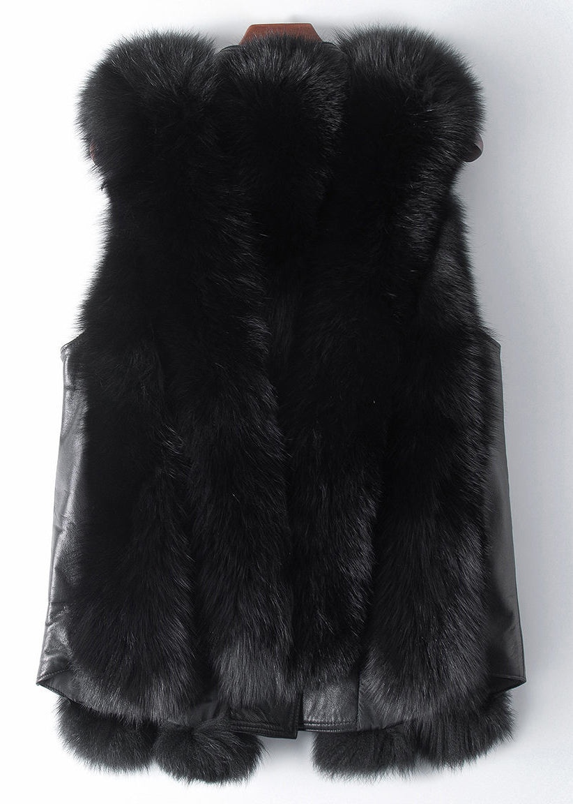 Gracefully Styled Coat for Any Occasion
