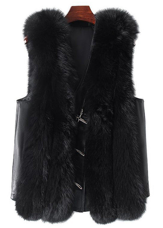 Gracefully Styled Coat for Any Occasion