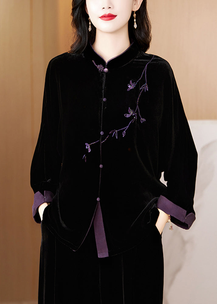 Gracefully Styled Coat for Any Occasion