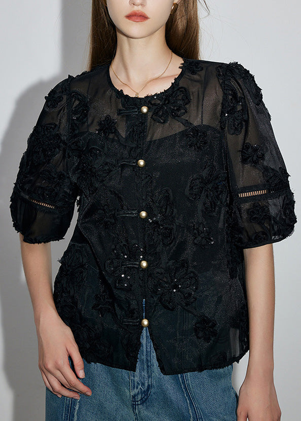 Gracefully Styled Shirt for Any Occasion
