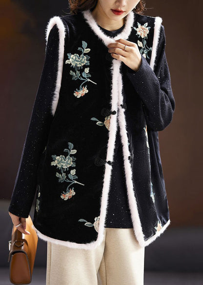 Well Tailored Coat with a Graceful Silhouette