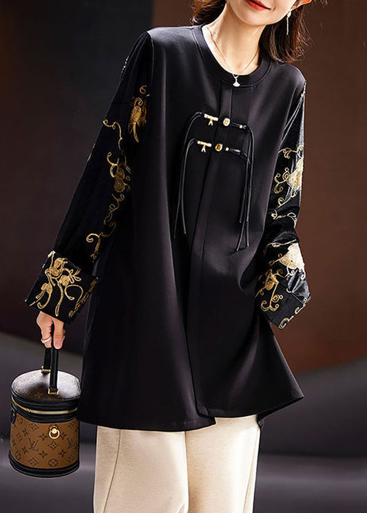 Well Tailored Top with a Graceful Silhouette