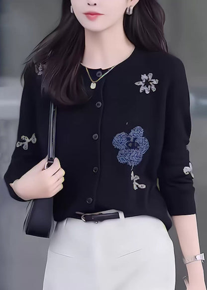 Effortlessly Elegant Coat with a Timeless Design