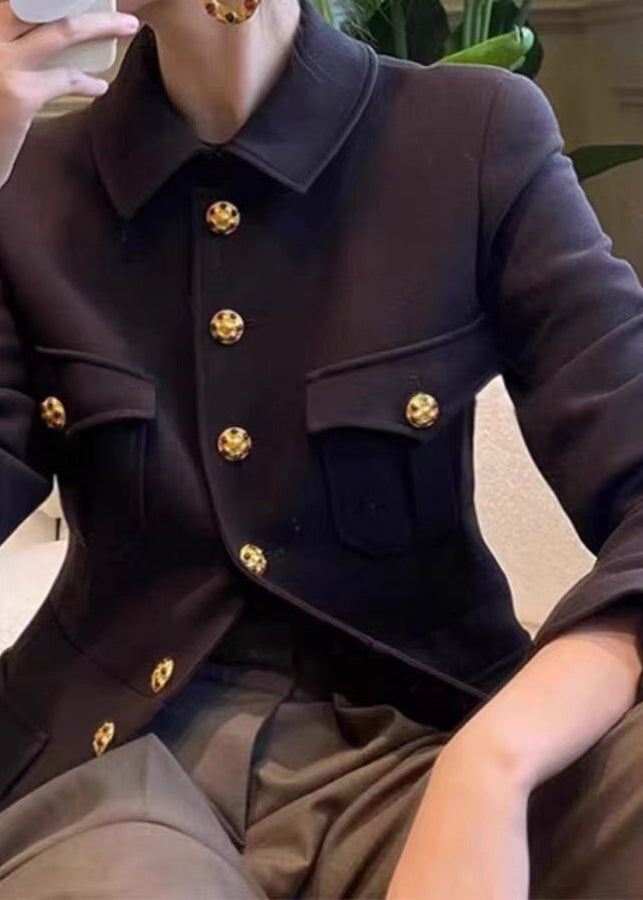 Gracefully Styled Coat for Any Occasion