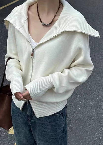 Beautifully Finished Sweater in a Timeless Design