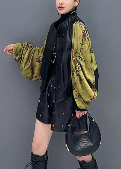 Elegantly Styled Coat for Everyday Wear