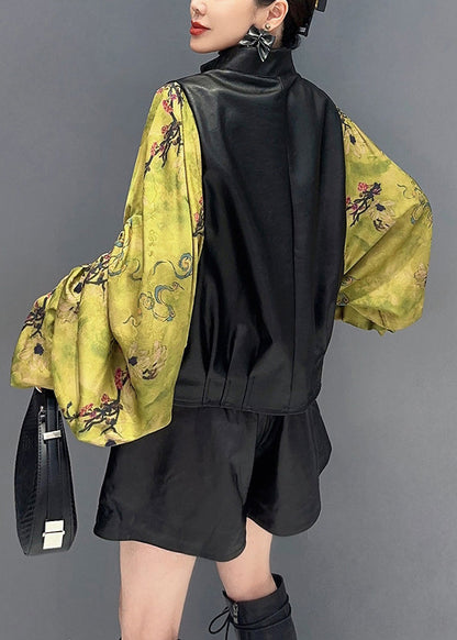 Elegantly Styled Coat for Everyday Wear