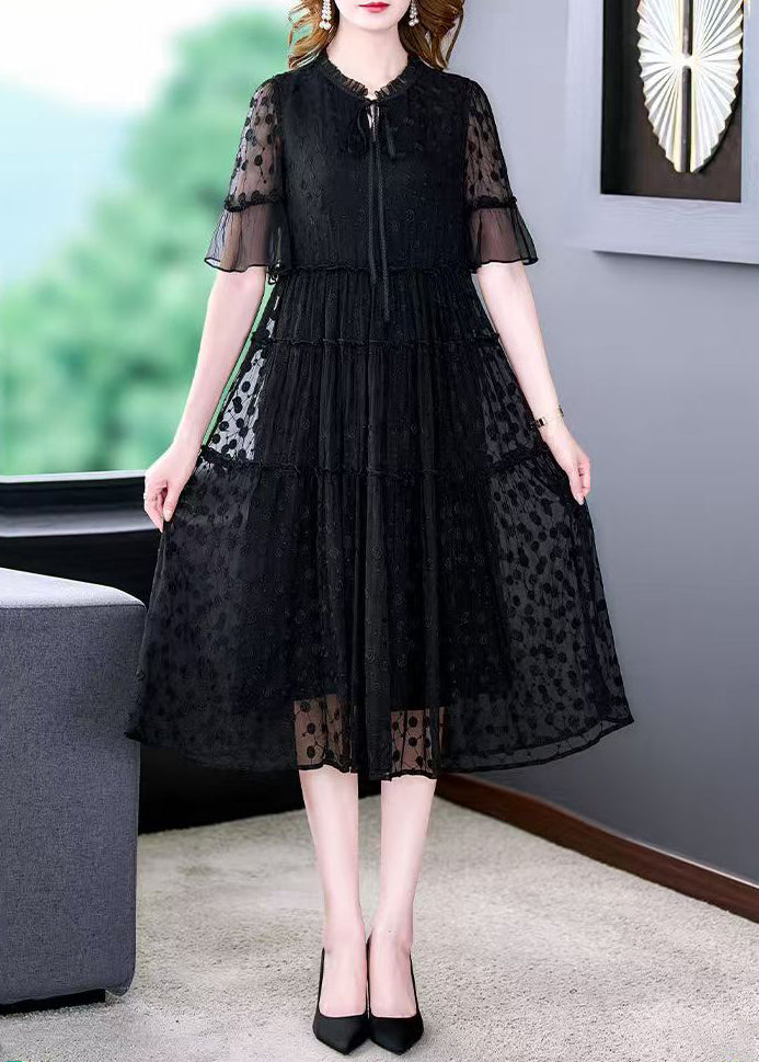 Beautifully Finished Dress in a Timeless Design