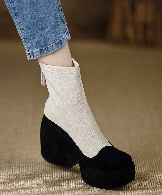 Graceful Orthopedic Boots for Modern Look