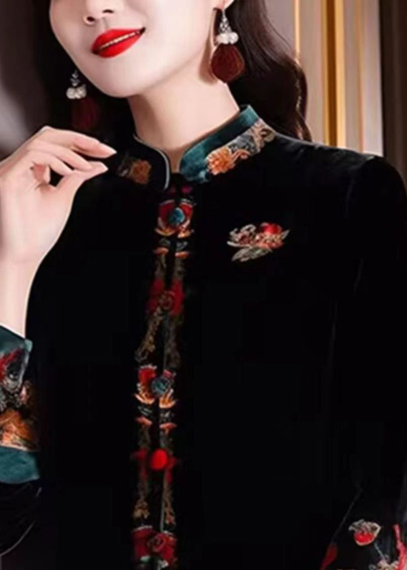 Elegantly Styled Coat for Everyday Wear