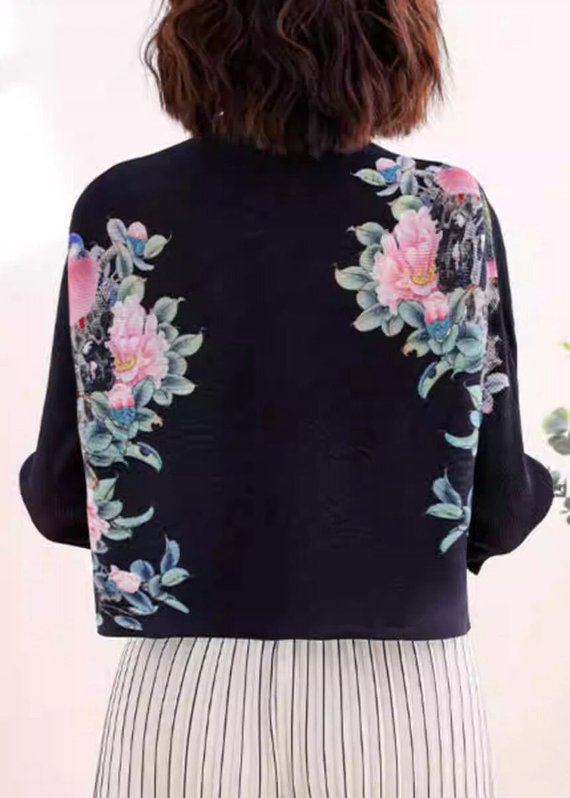 Sophisticated Top with a Clean Classic Look