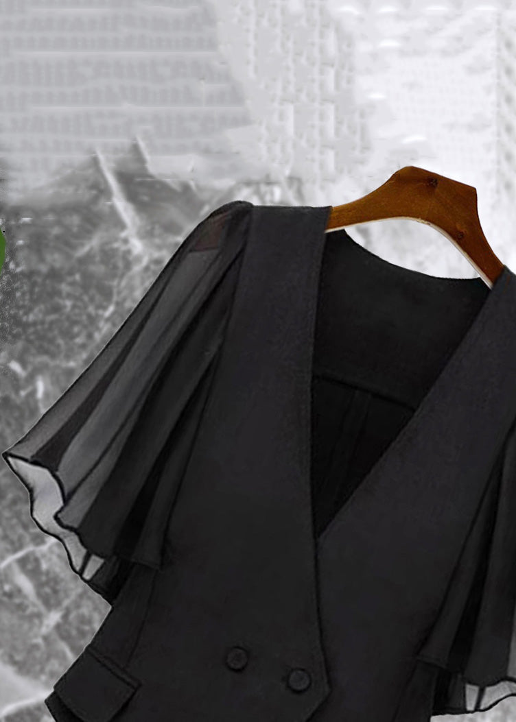 Effortlessly Elegant Coat with a Timeless Design