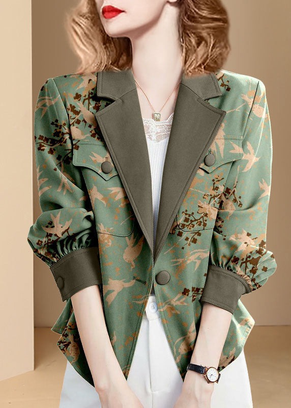 Classic Vintage Coat with a Flattering Fit
