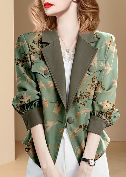 Classic Vintage Coat with a Flattering Fit