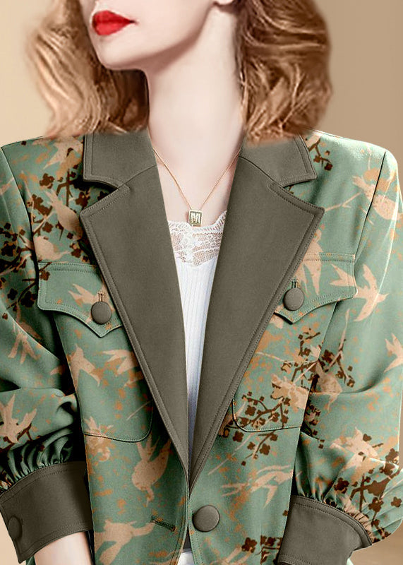 Classic Vintage Coat with a Flattering Fit