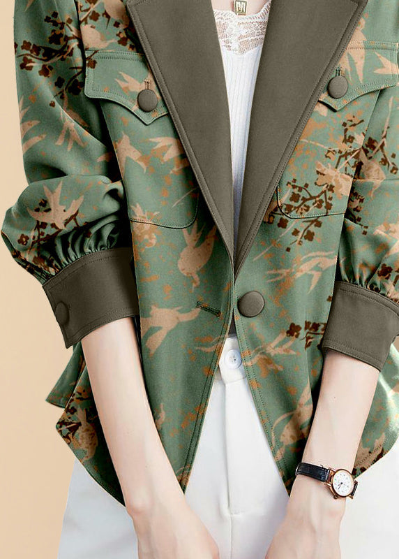 Classic Vintage Coat with a Flattering Fit