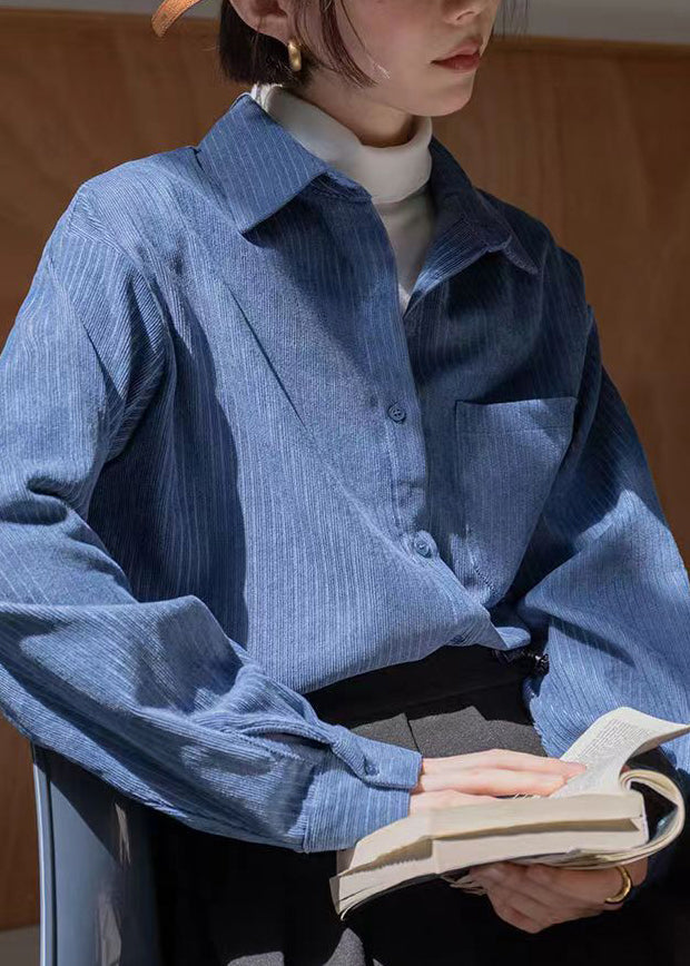 Sophisticated Blouse with a Clean Classic Look