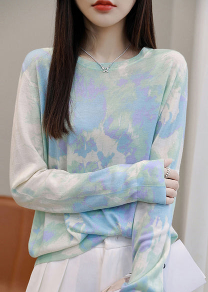 A Vintage Style Top with Delicate Timeless Details