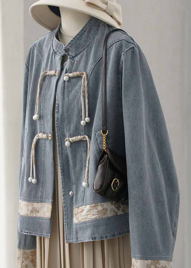 Sophisticated Coat with a Clean Classic Look