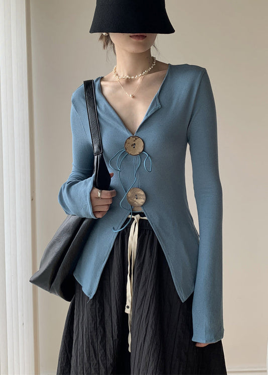 Beautifully Finished Top in a Timeless Design