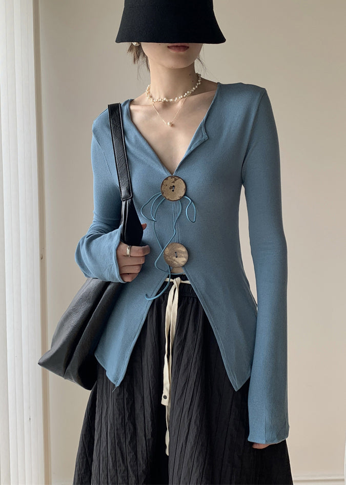 Beautifully Finished Top in a Timeless Design