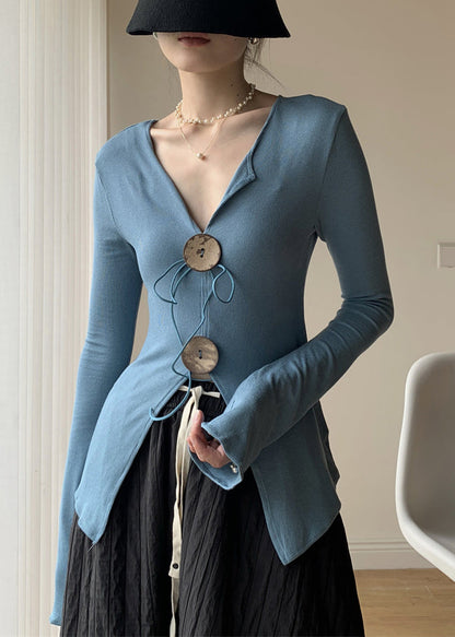 Beautifully Finished Top in a Timeless Design