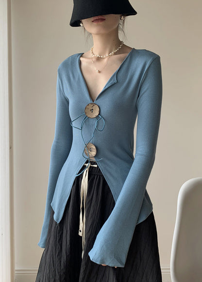 Beautifully Finished Top in a Timeless Design
