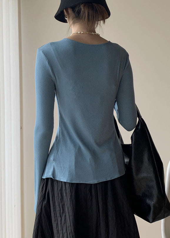 Beautifully Finished Top in a Timeless Design