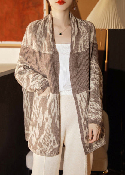 Elegantly Styled Cardigan for Everyday Wear