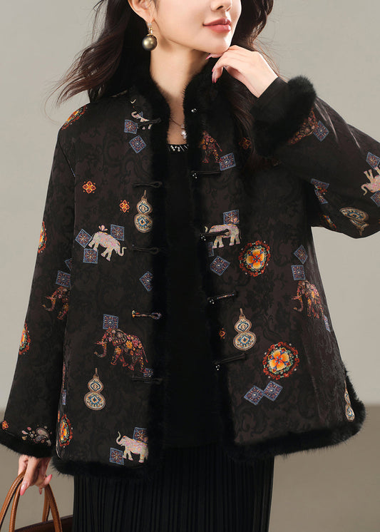 Effortlessly Elegant Coat with a Timeless Design