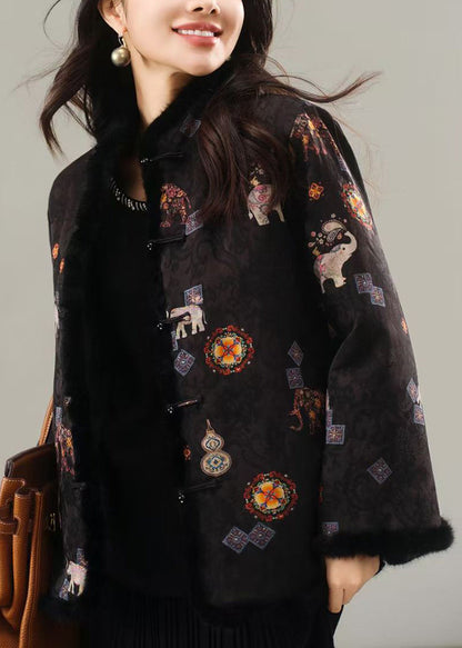 Effortlessly Elegant Coat with a Timeless Design