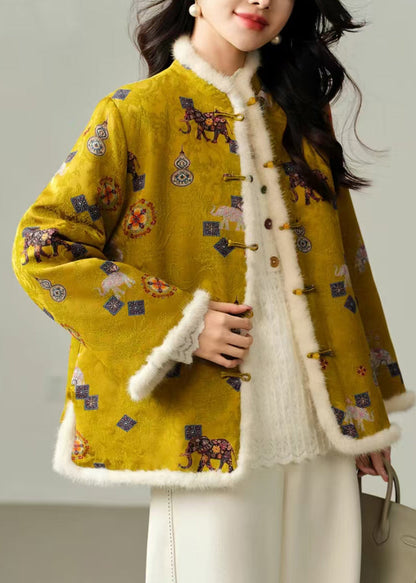 Effortlessly Elegant Coat with a Timeless Design