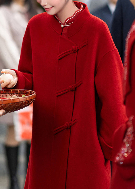 A Vintage Style Coat with Delicate Timeless Details