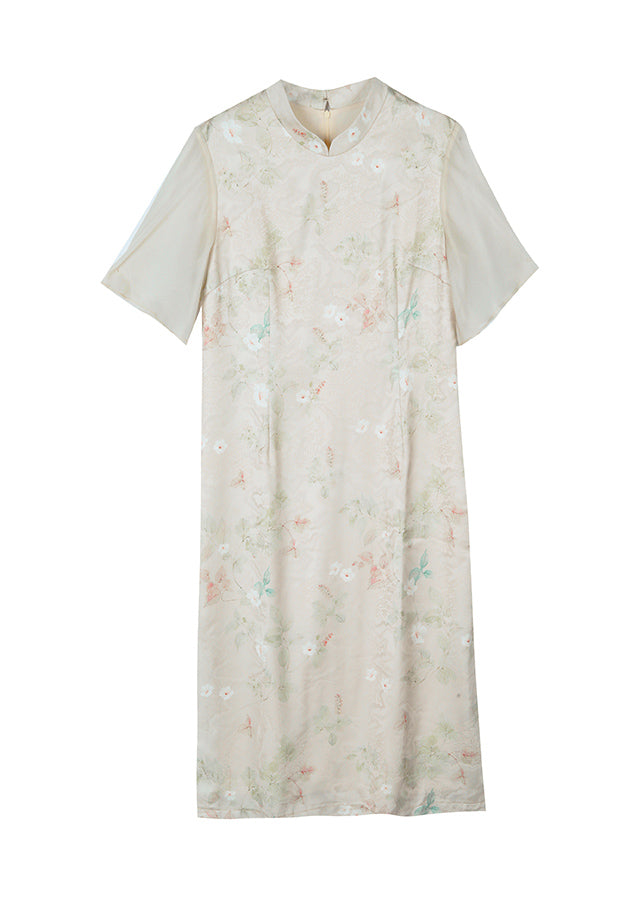 A Vintage Style Dress with Delicate Timeless Details