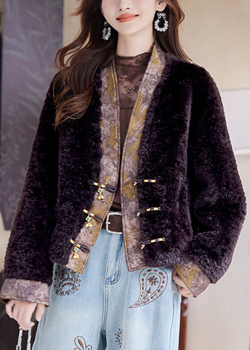 Beautifully Finished Coat in a Timeless Design